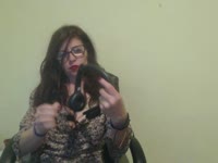 Hey!My body is  like a VIOLIN,dangerous curves and a complicated mind!Are you ready to know me?I AM!