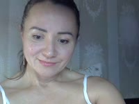 sweet curly, I like to communicate with people on different topics, positive and friendly, Safo is always with you