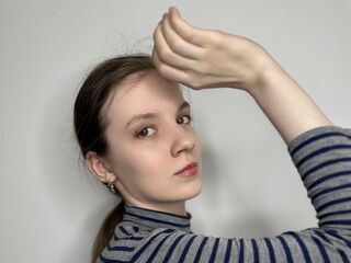adult video chat room AlyseCluster
