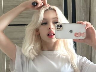 camgirl picture CourtneyAdamo