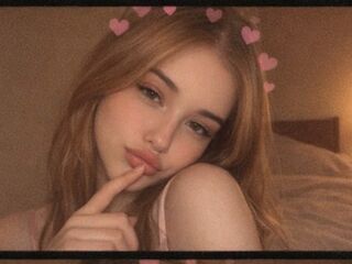 cam slut picture ElaraWinslow