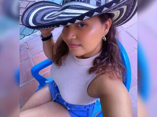 camgirl masturbating with sextoy LauraPhol