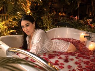 shaved pussy cam NatalyBloom