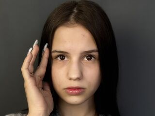 nude webcamgirl AnnetPintonin