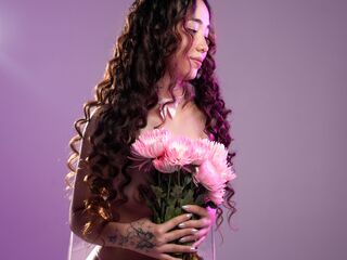 hot striptease cam BellaClaire