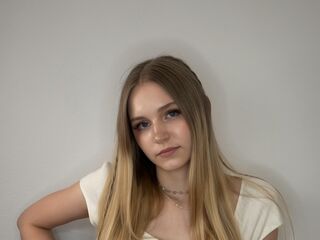 nude webcam CandiMalott