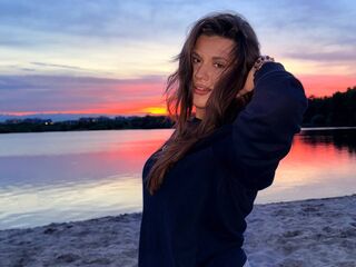 naughty camgirl masturbating CarlyFelde