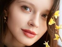 cam girl masturbating with vibrator CrystleZaritsky