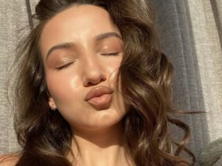 hot strip tease cam DinaSweeny