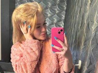 camgirl fingering pussy ElizabethCamaro
