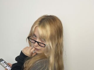 adult chatroom EloiseGow