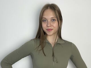 naked girl with webcam masturbating with sextoy ElviaSix