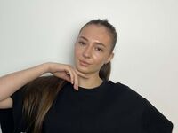 girl fingering shaved pussy EthaGuitreau