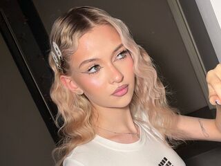 naked girl with webcam fingering FelicaTapper