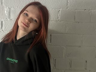 naked camgirl masturbating GabrielleZabenko