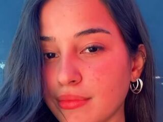 hot cam whore HannyMia