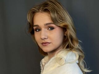 livesex cam show HelenPetrini