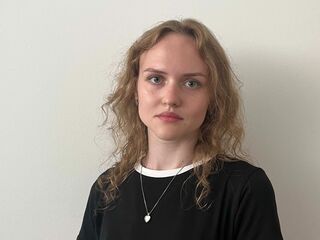 naked girl with webcam masturbating IsabellaBegin
