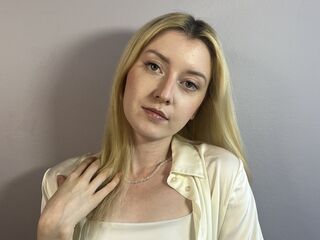 sex show online JeanneHolmes