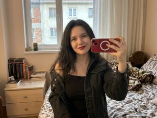 masturbating girl KeliCollymore