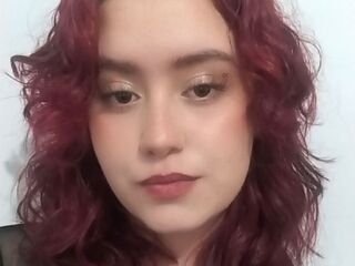 cam whore KithyBonnie