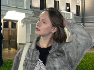 live sexshow KrissyJn