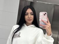 topless camgirl LauraMeeth