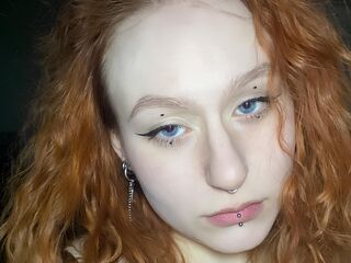 camwhore fingering shaved pussy LoiseLevitan