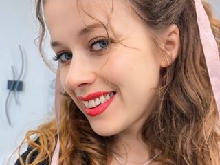 webcamgirl chat LoraWarner