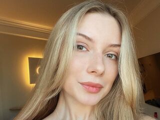 naked girl with live cam LucieStupak