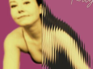 hot webcam LucyLevatto