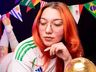 camgirl playing with sex toy LunaArdila