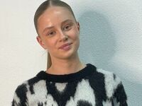 cam girl photo MarthaKraichely