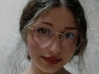 chatroom cam MegganKerney