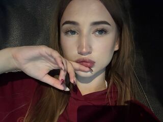masturbating webcamgirl MiaLum