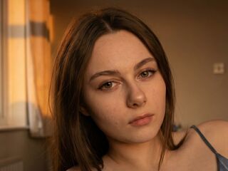 camwhore naked MireyaElowen