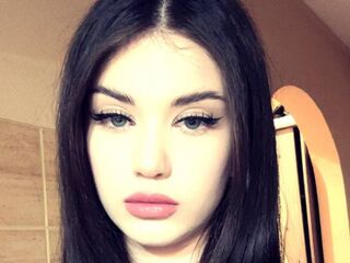 topless cam girl MonaCarterr