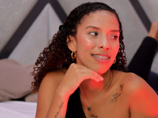 free video chat room NicoleBakker