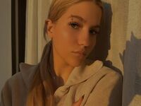 naked girl with live cam masturbating NicoleOrtiz