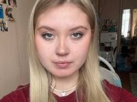 masturbating webcamgirl RaisaMihaila