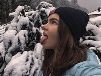 camgirl spreading pussy RedaChinzi