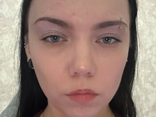 camgirl playing with sex toy RoniRopes