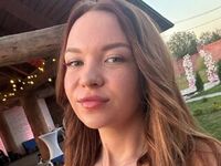 hot cam girl masturbating with vibrator SadeBergum