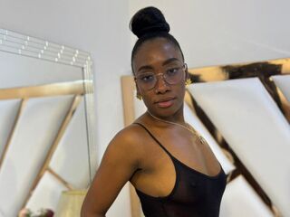 kinky webcam show SelenaHadid