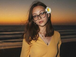 camwhore masturbating with dildo ShakitaKalama