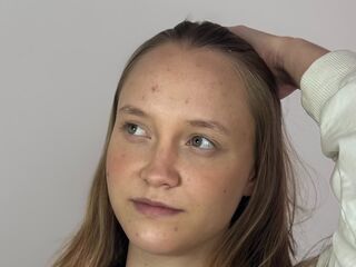 nude cam picture SharriDougan