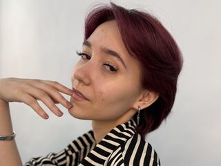 camwhore masturbating SherylDewaters