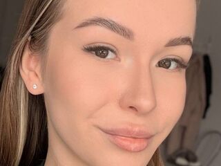 naughty camgirl fingering pussy SherylMearing