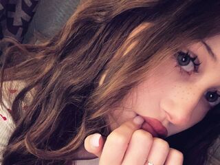 naughty cam girl SimonaHaley