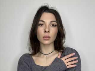 fingering webcamgirl SkyeSnow